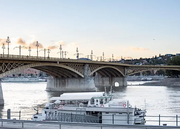 - Modern - Cozy - At River *