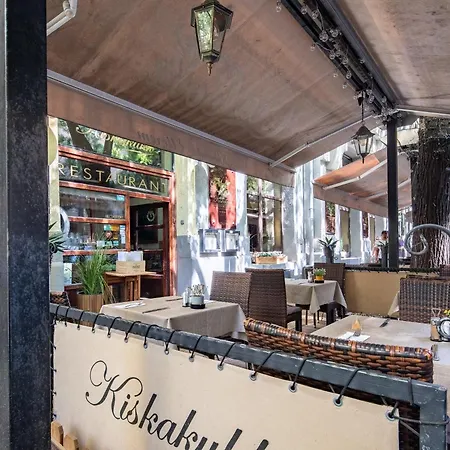 - Modern - Cozy - At River بودابست